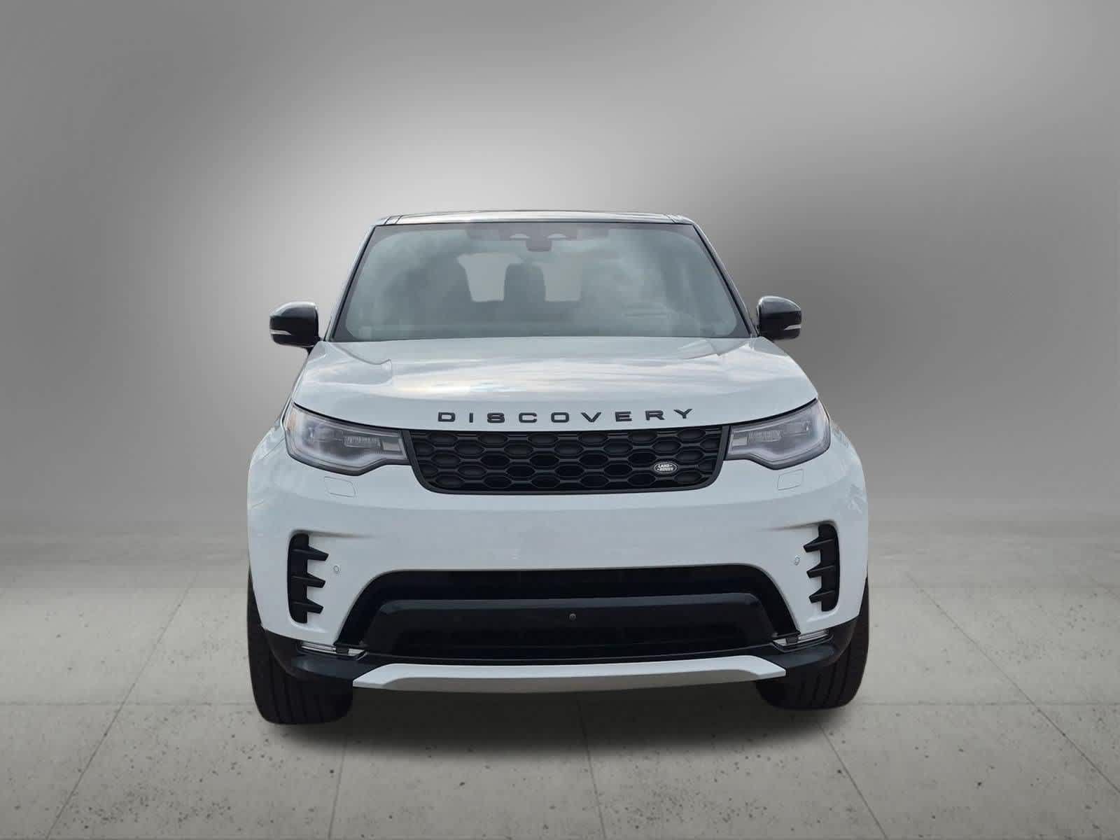 Certified 2025 Land Rover Discovery Dynamic SE AWD/4WD image 9