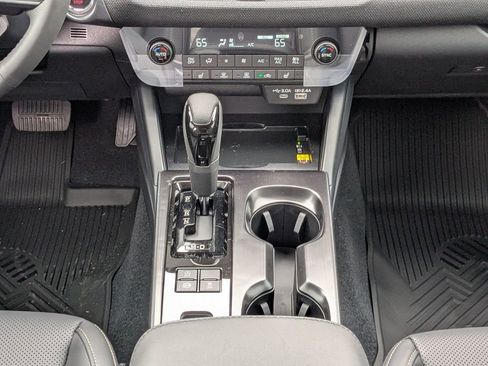 New 2026 Subaru Outback Limited image 18