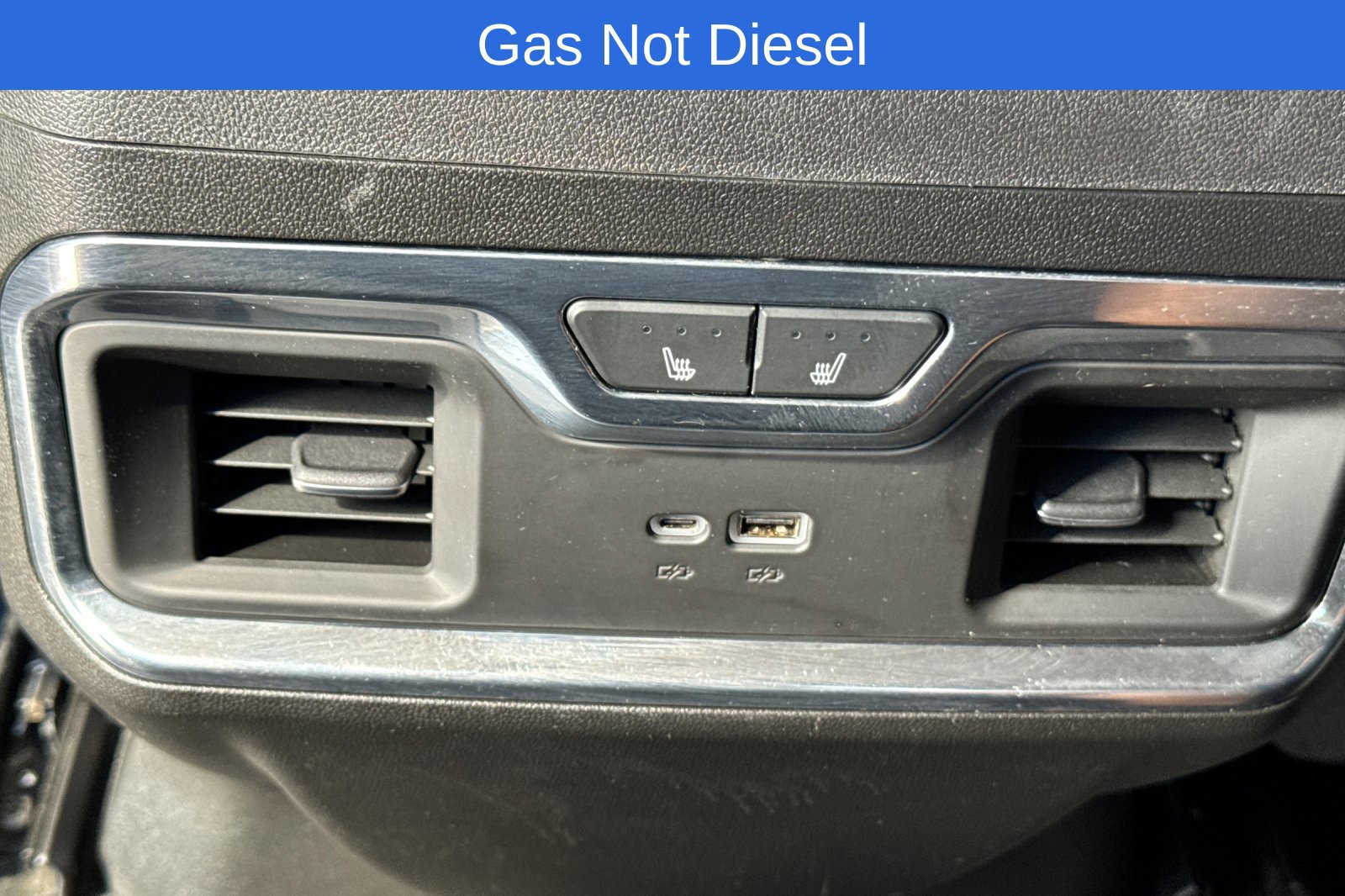 Used 2024 GMC Sierra 3500 Denali AWD/4WD image 15