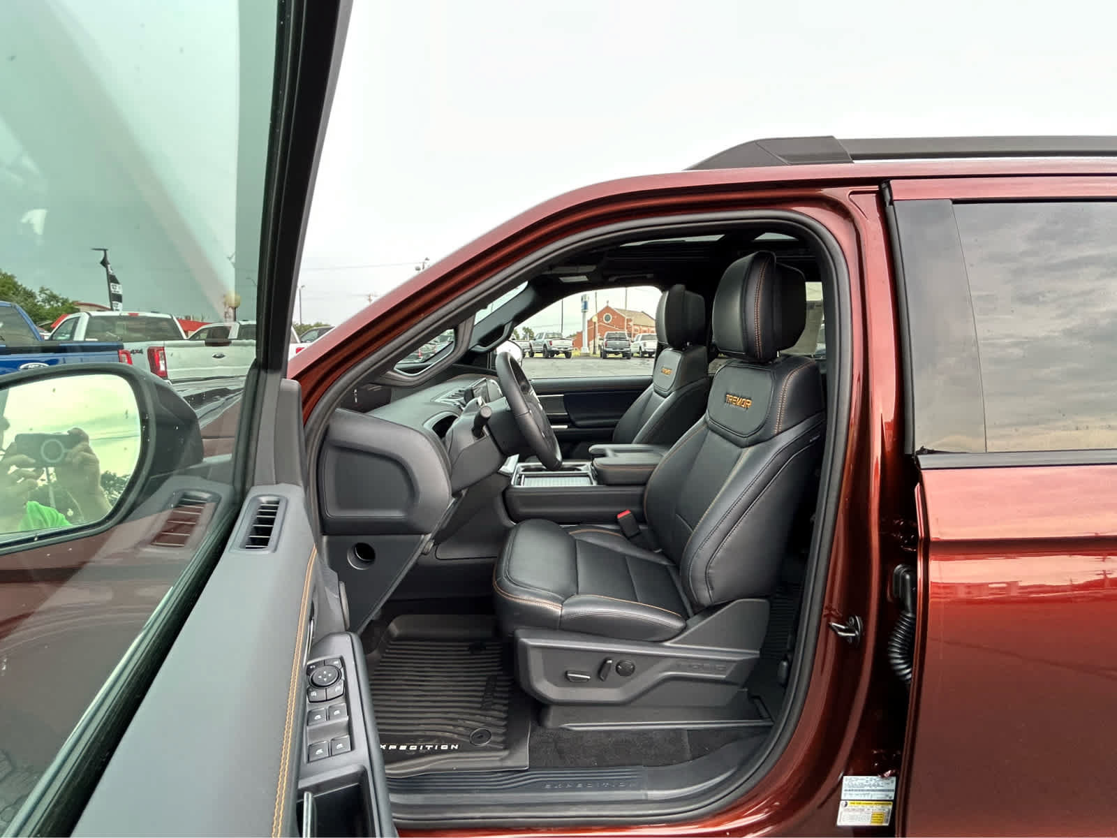 New 2027 Ford Expedition Tremor w/ Driver's Package AWD/4WD image 23