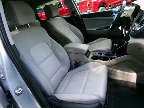 Used 2018 Hyundai Tucson SEL FWD image 11