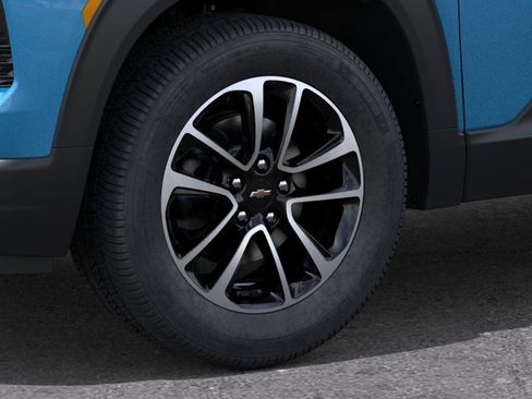 New 2026 Chevrolet TrailBlazer LT w/ Driver Confidence Package FWD image 9