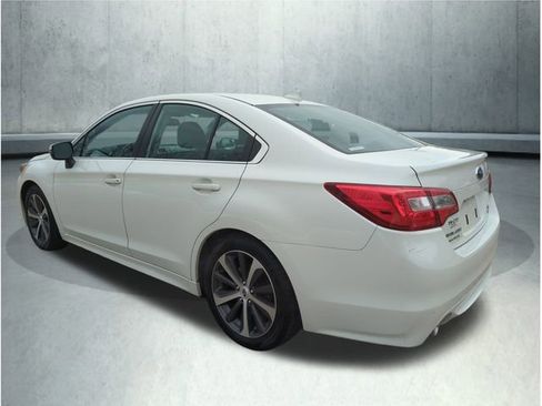 Used 2017 Subaru Legacy 3.6R Limited image 3