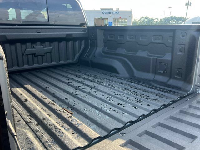 New 2026 Chevrolet Colorado ZR2 w/ Technology Package AWD/4WD image 9