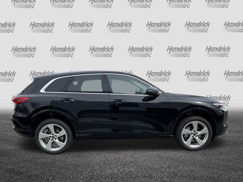 Used 2025 Audi Q5 Premium AWD/4WD image 10