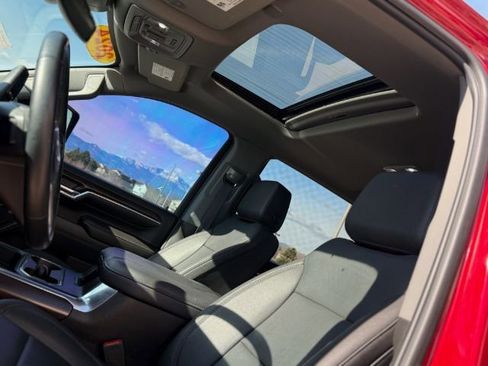 Used 2024 GMC Sierra 2500 SLT w/ SLT Premium Package image 25