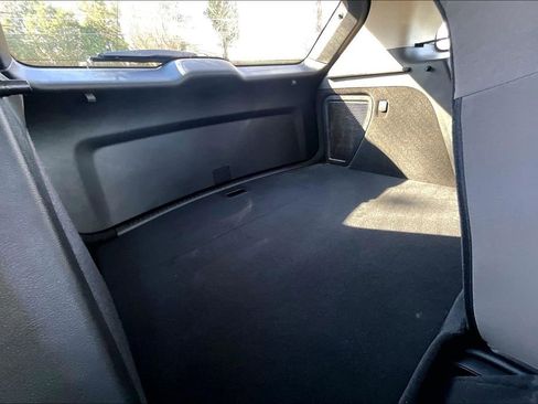 Used 2025 Lincoln Corsair Premiere image 28