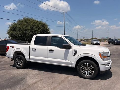 Used 2022 Ford F150 XL w/ STX Appearance Package AWD/4WD image 4