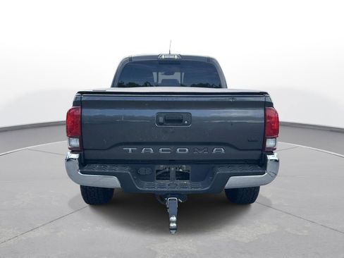 Used 2019 Toyota Tacoma TRD Off-Road AWD/4WD image 7