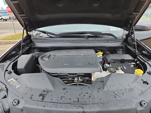 Used 2021 Jeep Cherokee Trailhawk image 17