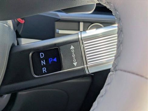 New 2026 Hyundai Santa Fe SE FWD image 16