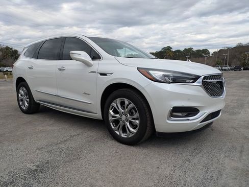 Certified 2021 Buick Enclave Avenir w/ Avenir Technology Package image 2
