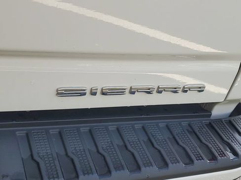 Used 2024 GMC Sierra 3500 Denali w/ Denali Reserve Package AWD/4WD image 27