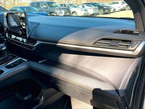 Certified 2021 Toyota Sienna XSE image 18