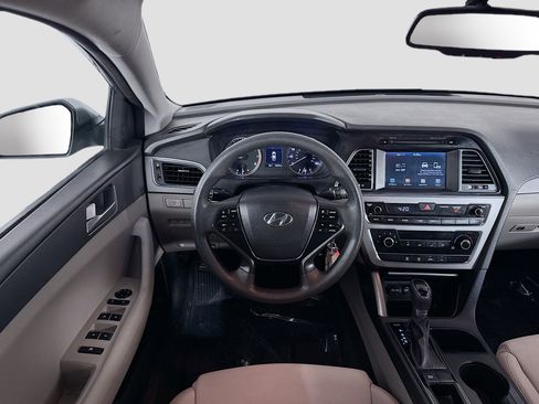 Used 2016 Hyundai Sonata SE image 17