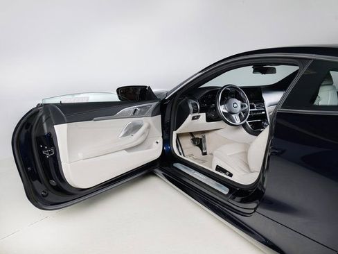 Used 2025 BMW M850i xDrive Coupe AWD/4WD image 22