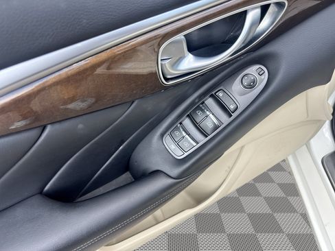Used 2019 INFINITI Q50 Luxe w/ Cargo Package (L96) RWD image 15