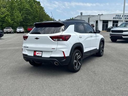Used 2022 Chevrolet TrailBlazer RS FWD image 4
