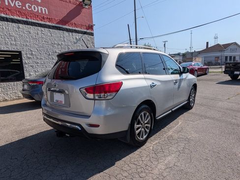 Used 2016 Nissan Pathfinder S FWD image 6