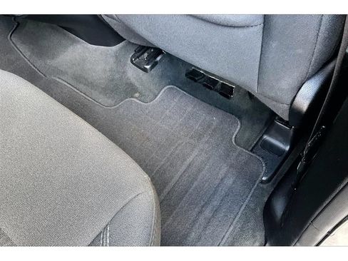 Used 2021 RAM 1500 Big Horn RWD image 42