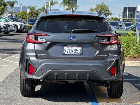 Certified 2025 Subaru Crosstrek 2.5i Limited w/ Crosstrek Mirror Package image 5