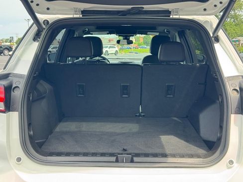 Used 2022 Chevrolet Equinox RS FWD image 5