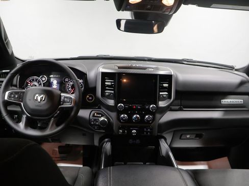 Certified 2025 RAM 1500 Big Horn AWD/4WD image 18