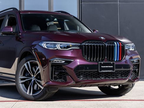 Used 2021 BMW X7 M50i w/ Executive Package image 5