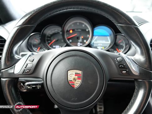 Used 2014 Porsche Cayenne Turbo AWD/4WD image 39