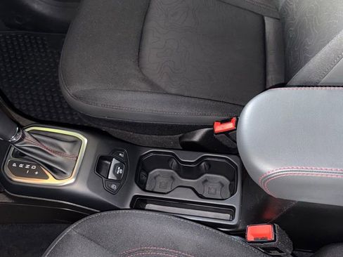 Certified 2023 Jeep Renegade Trailhawk image 22