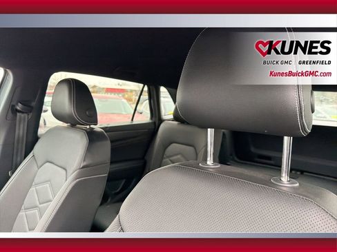 Used 2025 Volkswagen Atlas Cross Sport SE image 23