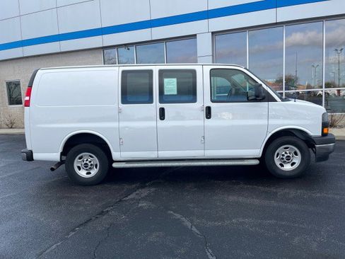 Used 2020 GMC Savana 2500 w/ Driver Convenience Package image 2