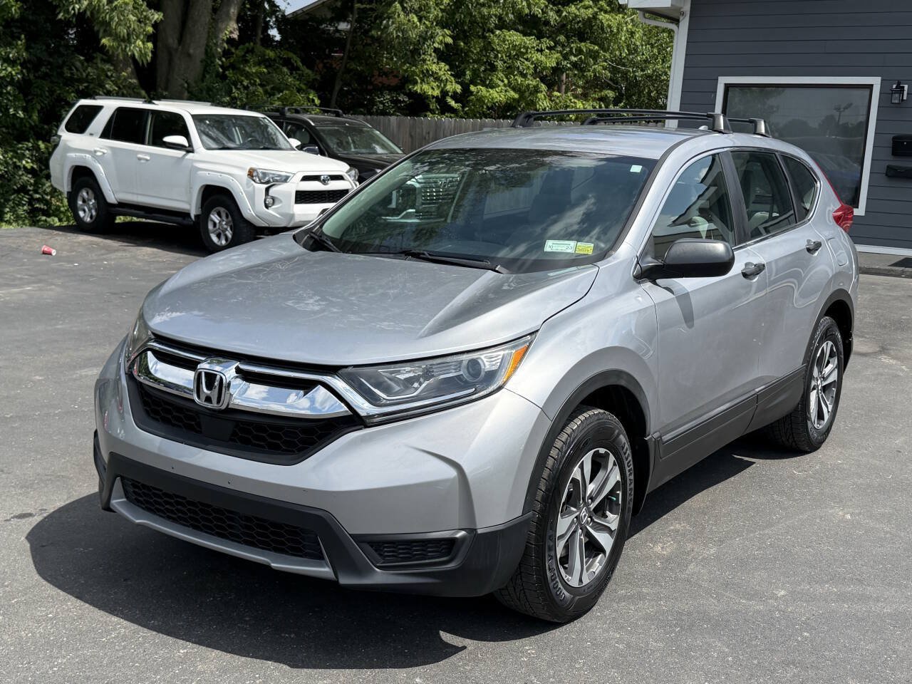 Used 2017 Honda CR-V LX image 1
