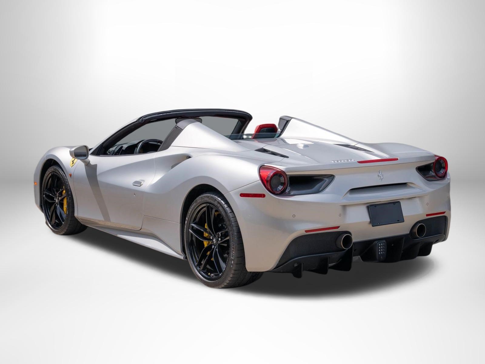 Used 2017 Ferrari 488 Spider RWD image 2