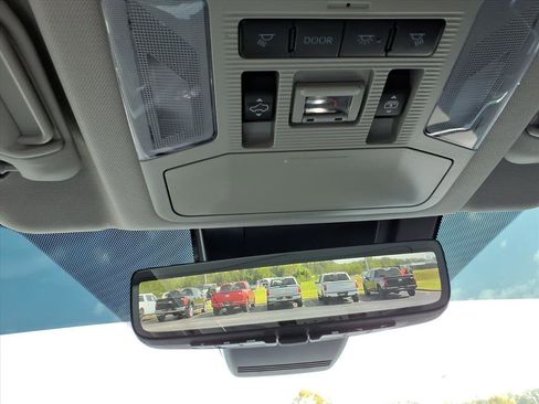 Used 2023 Toyota RAV4 Limited image 20