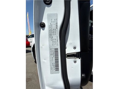 Used 2016 Chrysler 300 S RWD image 23