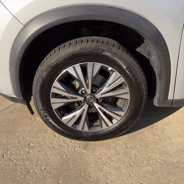 Used 2021 Nissan Rogue SV AWD/4WD image 10