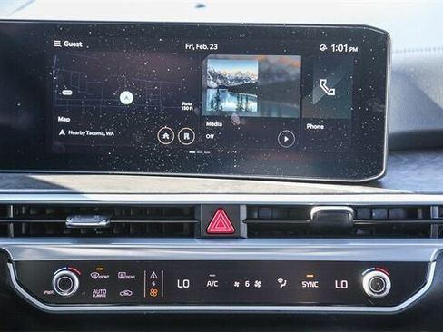 New 2025 Kia Sorento SX image 13