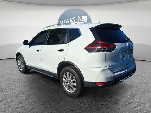 Used 2020 Nissan Rogue SV FWD image 6