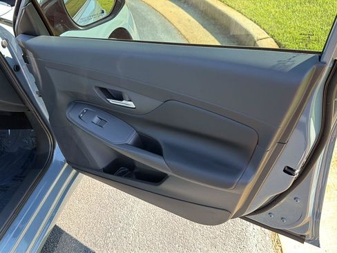 New 2026 Nissan Sentra SV w/ SV Convenience Package FWD image 14
