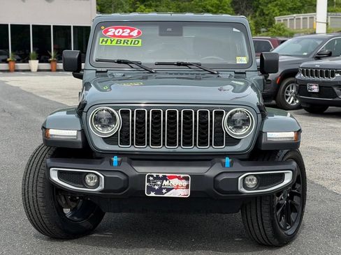 Used 2024 Jeep Wrangler Unlimited Sahara AWD/4WD image 2