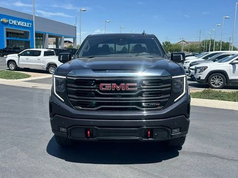 Certified 2023 GMC Sierra 1500 AT4 w/ Technology Package AWD/4WD image 13