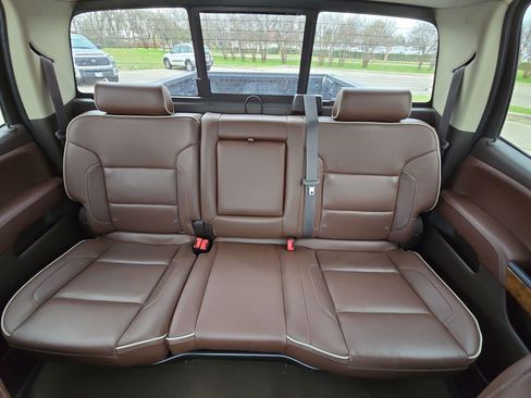 Used 2014 Chevrolet Silverado 1500 High Country w/ High Country Premium Package image 21