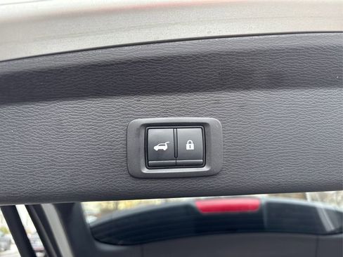 Used 2024 Mitsubishi Outlander SE image 14