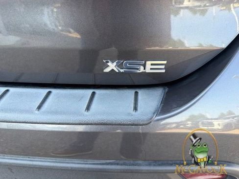 Used 2023 Toyota Highlander XSE FWD image 5