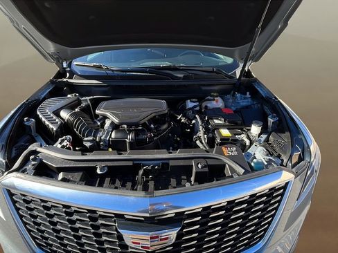 Certified 2023 Cadillac XT5 Premium Luxury image 11