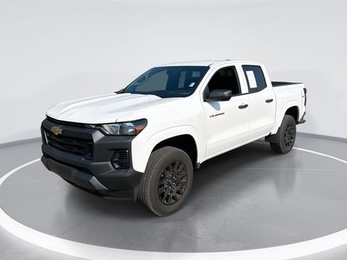 Certified 2026 Chevrolet Colorado W/T w/ WT Custom Package AWD/4WD image 1