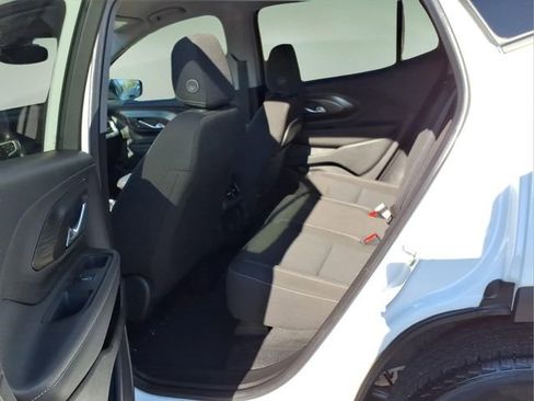 Used 2023 GMC Terrain SLE w/ Driver Convenience Package FWD image 12