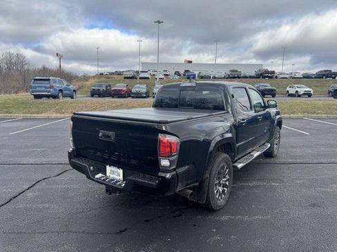 Certified 2023 Toyota Tacoma Limited image 3