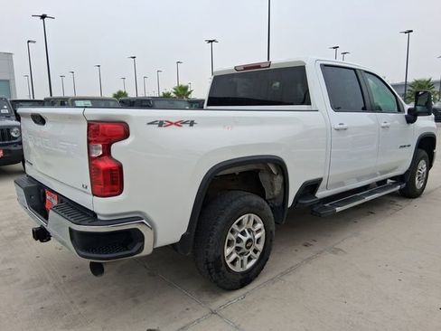 Used 2024 Chevrolet Silverado 2500 LT AWD/4WD image 7